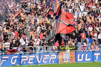 2022-11-06 - Bologna Fc ultras celebrating Stefen Posch goal - BOLOGNA FC VS TORINO FC - ITALIAN SERIE A - SOCCER