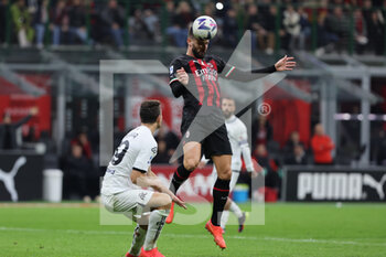 2022-11-05 - Olivier Giroud of AC Milan in action during Serie A 2022/23 football match between AC Milan and Spezia Calcio at Giuseppe Meazza Stadium, Milan, Italy on November 05, 2022 - AC MILAN VS SPEZIA CALCIO - ITALIAN SERIE A - SOCCER