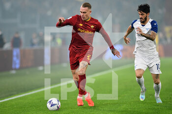 2022-11-06 - Rick Karsdorp of AS Roma during the Serie A match between AS Roma and SS Lazio at Stadio Olimpico on November 6, 2022 in Rome, Italy. - AS ROMA VS SS LAZIO - ITALIAN SERIE A - SOCCER