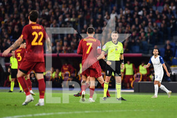 2022-11-06 - Daniele Orsato during the Serie A match between AS Roma and SS Lazio at Stadio Olimpico on November 6, 2022 in Rome, Italy. - AS ROMA VS SS LAZIO - ITALIAN SERIE A - SOCCER