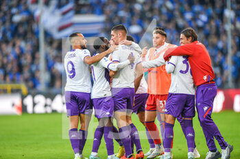 2022-11-06 - Team Fiorentina celebrates after scoring a goal 0 - 2 - UC SAMPDORIA VS ACF FIORENTINA - ITALIAN SERIE A - SOCCER