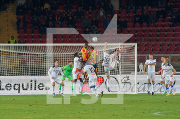 2022-11-09 - US Lecce corner kick action - US LECCE VS ATALANTA BC - ITALIAN SERIE A - SOCCER