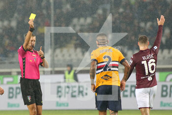 2022-11-09 - Yellow card for Bruno Aimone (UC Sampdoria) - TORINO FC VS UC SAMPDORIA - ITALIAN SERIE A - SOCCER