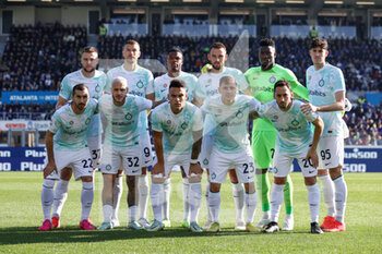 2022-11-13 - FC Internazionale players line up - ATALANTA BC VS INTER - FC INTERNAZIONALE - ITALIAN SERIE A - SOCCER
