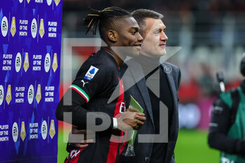 2022-11-13 - Rafael Leao of AC Milan receives the Player of the Month award from Paolo Maldini Technical Area Director of AC Milan during Serie A 2022/23 football match between AC Milan and ACF Fiorentina at Giuseppe Meazza Stadium, Milan, Italy on November 13, 2022 - AC MILAN VS ACF FIORENTINA - ITALIAN SERIE A - SOCCER