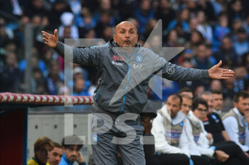 2022-11-12 - Luciano Spalletti Manager of SSC Napoli gesticulates  during the Serie A match between SSC Napoli  v Udinese Calcio at Diego Armando Maradona Stadium  - SSC NAPOLI VS UDINESE CALCIO - ITALIAN SERIE A - SOCCER