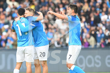 2022-11-12 - Piotr Zielinski of SSC Napoli  celebrate with teammates  during the Serie A match between SSC Napoli  v Udinese Calcio at Diego Armando Maradona Stadium  - SSC NAPOLI VS UDINESE CALCIO - ITALIAN SERIE A - SOCCER