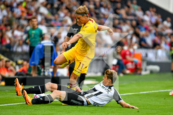 2022-08-20 - Salernitana's Emil Bohinen  in action against Udinese's Jaka Bijol - UDINESE CALCIO VS US SALERNITANA - ITALIAN SERIE A - SOCCER