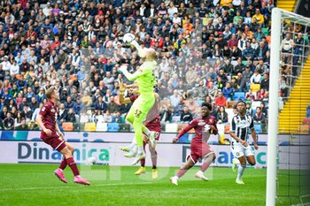 2022-10-23 - Torino's Vanja Milinkovic-Savic saves a goal - UDINESE CALCIO VS TORINO FC - ITALIAN SERIE A - SOCCER