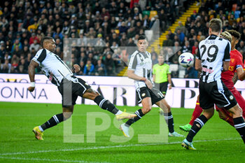 2022-11-04 - Udinese's Walace Souza Silva tries to score a goal - UDINESE CALCIO VS US LECCE - ITALIAN SERIE A - SOCCER