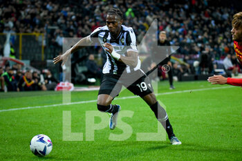 2022-11-04 - Udinese's Kingsley Ehizibue portrait in action - UDINESE CALCIO VS US LECCE - ITALIAN SERIE A - SOCCER