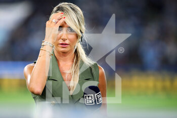 2022-08-26 - Giorgia Rossi journalist and television presenter of DAZN during the Italian championship Serie A football match between SS Lazio and FC Internazionale on August 26, 2022 at Stadio Olimpico in Rome, Italy - FOOTBALL - ITALIAN CHAMP - LAZIO V INTERNAZIONALE - ITALIAN SERIE A - SOCCER