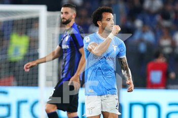 2022-08-26 - Felipe Anderson of Lazio celebrates after scoring 1-0 goal during the Italian championship Serie A football match between SS Lazio and FC Internazionale on August 26, 2022 at Stadio Olimpico in Rome, Italy - FOOTBALL - ITALIAN CHAMP - LAZIO V INTERNAZIONALE - ITALIAN SERIE A - SOCCER