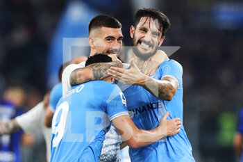2022-08-26 - Pedro Rodriguez (L), Mattia Zaccagni (C) and Luis Alberto (R) of Lazio celebrate the victory at the end of the Italian championship Serie A football match between SS Lazio and FC Internazionale on August 26, 2022 at Stadio Olimpico in Rome, Italy - FOOTBALL - ITALIAN CHAMP - LAZIO V INTERNAZIONALE - ITALIAN SERIE A - SOCCER