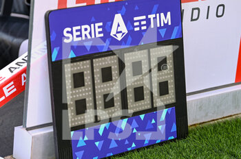 2022-08-31 - A TIM series electronic panel for player changes - UDINESE CALCIO VS ACF FIORENTINA - ITALIAN SERIE A - SOCCER