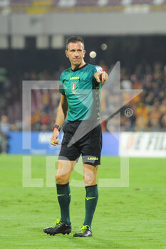 2022-09-16 - The referee Daniele Doveri in action  during the Serie A match between US Salernitana 1919 and US Lecce at Stadio Arechi   - US SALERNITANA VS US LECCE - ITALIAN SERIE A - SOCCER