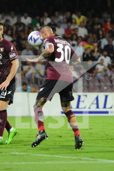 2022-09-16 - Pasquale Mazzocchi in action  during the Serie A match between US Salernitana 1919 and US Lecce at Stadio Arechi   - US SALERNITANA VS US LECCE - ITALIAN SERIE A - SOCCER