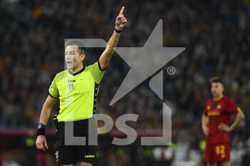 2022-11-13 - Referee Antonio Rapuano during the 15th day of the Serie A Championship between A.S. Roma vs Torino F.C. on November 13, 2022 at the Stadio Olimpico, Rome, Italy. - AS ROMA VS TORINO FC - ITALIAN SERIE A - SOCCER