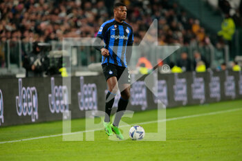 2022-11-06 - Denzel Dumfries of Fc Inter during the Italian Serie A, football match between Juventus Fc and Inter Fc, on 06 November 2022, at Allianz Stadium, Turin, Italy  Photo Nderim Kaceli - JUVENTUS FC VS INTER - FC INTERNAZIONALE - ITALIAN SERIE A - SOCCER