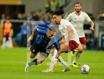2022-10-01 - Lautaro Martinez of Fc Inter and Chris Smalling of As Roma  during the Italian Serie A, Football match between Fc Inter and As Roma on October 1, 2022 at San Siro Stadium, Milan, Italy. Photo Nderim Kaceli - INTER - FC INTERNAZIONALE VS AS ROMA - ITALIAN SERIE A - SOCCER