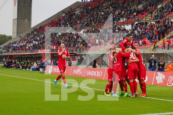 2022-10-09 - Team of AC Monza goal celebrate during the Italian championship Serie A football match between AC Monza and Spezia Calcio on October 9, 2022 at U-Power Stadium in Monza, Italy - FOOTBALL - ITALIAN CHAMP - MONZA V SPEZIA - ITALIAN SERIE A - SOCCER