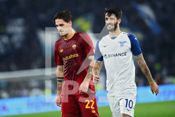 2022-11-06 - Nicolo' Zaniolo of Roma (L) and Luis Alberto of Lazio (R) during the Italian championship Serie A football match between AS Roma and SS Lazio on November 6, 2022 at Stadio Olimpico in Rome, Italy - FOOTBALL - ITALIAN CHAMP - AS ROMA V SS LAZIO - ITALIAN SERIE A - SOCCER