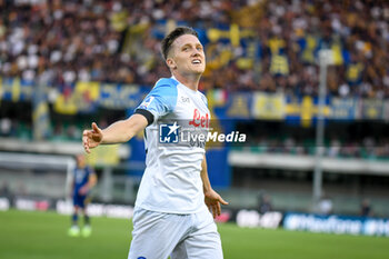 2022-08-15 - Napoli's Piotr Zielinski celebrates after scoring a goal - HELLAS VERONA FC VS SSC NAPOLI (PORTRAITS ARCHIVE) - ITALIAN SERIE A - SOCCER