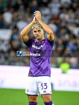 2022-08-31 - Fiorentina's Riccardo Sottil greets fans - UDINESE CALCIO VS ACF FIORENTINA (PORTRAITS ARCHIVE) - ITALIAN SERIE A - SOCCER