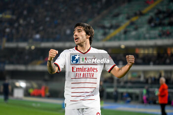 2022-10-16 - Milan's Sandro Tonali celebrates after scoring a goal - HELLAS VERONA FC VS AC MILAN (PORTRAITS ARCHIVE) - ITALIAN SERIE A - SOCCER
