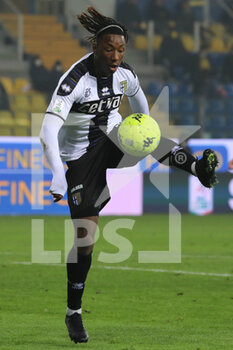 2022-01-21 - Ange-loan Laurent Bonny of PARMA CALCIO in action during the Serie B match between Parma Calcio and Frosinone Calcio at Ennio Tardini on January 21, 2022 in Parma, Italy. - PARMA CALCIO VS FROSINONE CALCIO - ITALIAN SERIE B - SOCCER