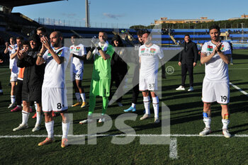 2022-02-12 - Players of Ternana greet their fans - AC PISA VS TERNANA CALCIO - ITALIAN SERIE B - SOCCER