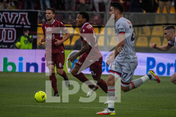 2022-02-12 - Michael Folorunscho  Reggina carries the ball  - REGGINA 1914 VS FC CROTONE - ITALIAN SERIE B - SOCCER