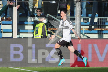 2022-02-12 - Dennis Man of PARMA CALCIO celebrates after scoring a goal during the Serie B match between Parma Calcio and Pordenone Calcio at Ennio Tardini on February 12, 2022 in Parma, Italy. - PARMA CALCIO VS PORDENONE CALCIO - ITALIAN SERIE B - SOCCER