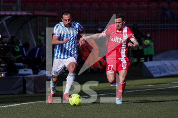 2022-02-12 - Marco Mancosu of Spal and Marco D'Alessandro of Monza in action during the Serie B match between AC Monza vs Spal on February 12, 2022 at the U-Power Stadium in Monza - AC MONZA VS SPAL - ITALIAN SERIE B - SOCCER