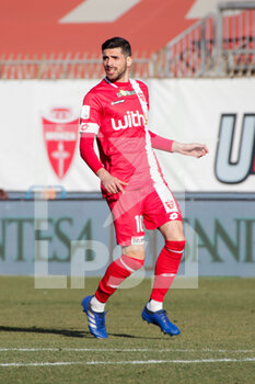 2022-02-12 - Mattia Valoti of AC Monza in action during the Serie B match between AC Monza vs Spal on February 12, 2022 at the U-Power Stadium in Monza - AC MONZA VS SPAL - ITALIAN SERIE B - SOCCER