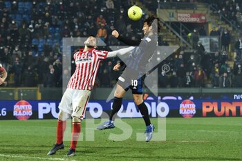 2022-02-15 - Ernesto Torregrossa (Pisa) head opportunity - AC PISA VS LR VICENZA - ITALIAN SERIE B - SOCCER