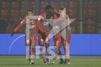 2022-02-15 - Diomande Yann Gondo of US CREMONESE celebrates after scoring a goal with his teammates during the Serie B match between US Cremonese and Parma Calcio at Giovanni Zini on February 15, 2022 in Cremona, Italy. - US CREMONESE VS PARMA CALCIO - ITALIAN SERIE B - SOCCER