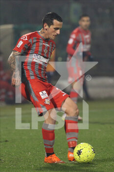 2022-02-15 - Emanuele Valeri of US CREMONESE in action during the Serie B match between US Cremonese and Parma Calcio at Giovanni Zini on February 15, 2022 in Cremona, Italy. - US CREMONESE VS PARMA CALCIO - ITALIAN SERIE B - SOCCER