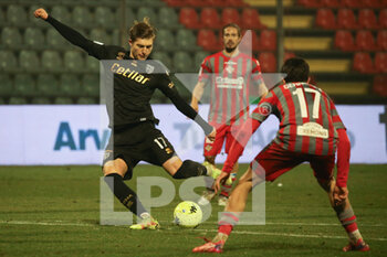 2022-02-15 - Adrian Benedyczak of PARMA CALCIO in action during the Serie B match between US Cremonese and Parma Calcio at Giovanni Zini on February 15, 2022 in Cremona, Italy. - US CREMONESE VS PARMA CALCIO - ITALIAN SERIE B - SOCCER