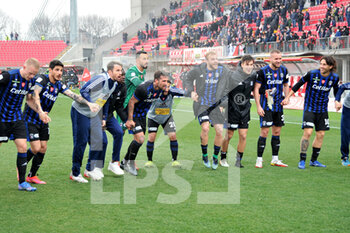2022-02-19 - Happiness of players of Pisa a the end of the match - AC MONZA VS AC PISA - ITALIAN SERIE B - SOCCER