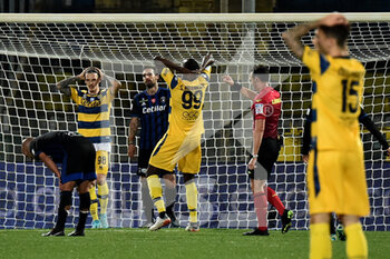 2022-02-22 - Despair of players of Parma after a missed opportunity - AC PISA VS PARMA CALCIO - ITALIAN SERIE B - SOCCER