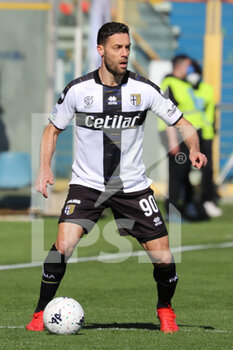 2022-02-26 - Andrea Rispoli of PARMA CALCIO in action during the Serie B match between Parma Calcio and Spal at Ennio Tardini on February 26, 2022 in Parma, Italy. - PARMA CALCIO VS SPAL - ITALIAN SERIE B - SOCCER