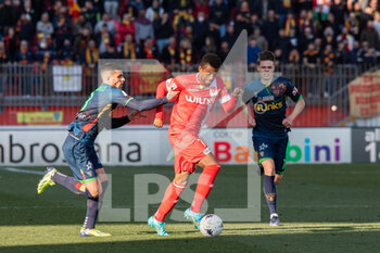 2022-02-27 - Jose Machin  competes for the ball with Mario Gargiulo during the Serie B match between Monza and Lecce at U Power Stadium on February 27, 2022 in Monza, Italy. - AC MONZA VS US LECCE - ITALIAN SERIE B - SOCCER