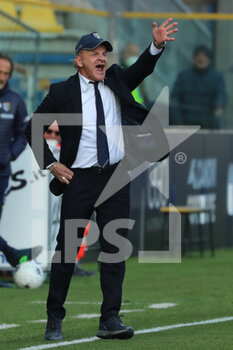2022-03-05 - Giuseppe Iachini head coach of PARMA CALCIO gestures during the Serie B match between Parma Calcio and Reggina 1914 at Ennio Tardini on March 5, 2022 in Parma, Italy. - PARMA CALCIO VS REGGINA 1914 - ITALIAN SERIE B - SOCCER