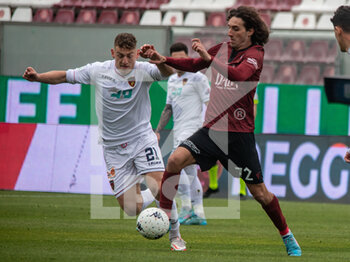 2022-03-19 - Cortinovis Alessandro carries the ball - REGGINA 1914 VS COSENZA CALCIO - ITALIAN SERIE B - SOCCER