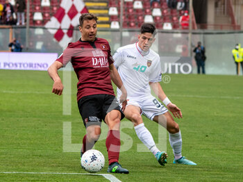 2022-03-19 - Cionek Thiago reggina carries the ball  - REGGINA 1914 VS COSENZA CALCIO - ITALIAN SERIE B - SOCCER