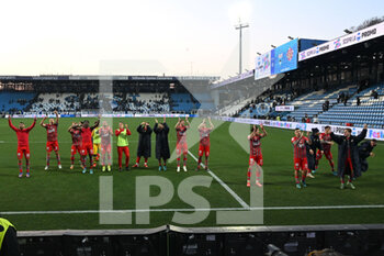 2022-03-20 - Cremonese celebrates the victory at the end of the game - SPAL VS US CREMONESE - ITALIAN SERIE B - SOCCER