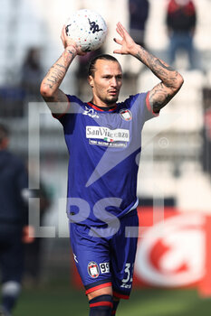 2022-03-19 - Vasile Mogos (Crotone) - AC MONZA VS FC CROTONE - ITALIAN SERIE B - SOCCER