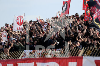 2022-03-19 - AC Monza supporters clap their hands - AC MONZA VS FC CROTONE - ITALIAN SERIE B - SOCCER