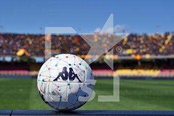 2022-04-02 - Official Kombat Ball Lega B 2021 - 2022 - US LECCE VS FROSINONE CALCIO - ITALIAN SERIE B - SOCCER